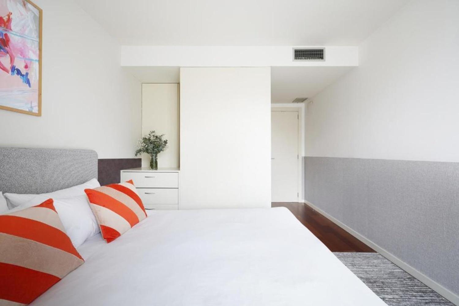 Апартаменти Ola Living Plaza Catalunya Барселона Екстер'єр фото