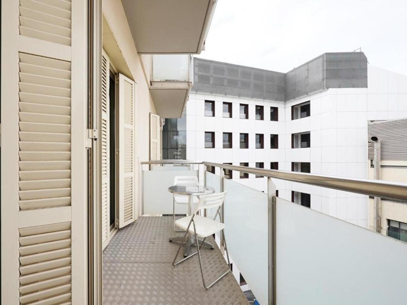 Апартаменти Ola Living Plaza Catalunya Барселона Екстер'єр фото