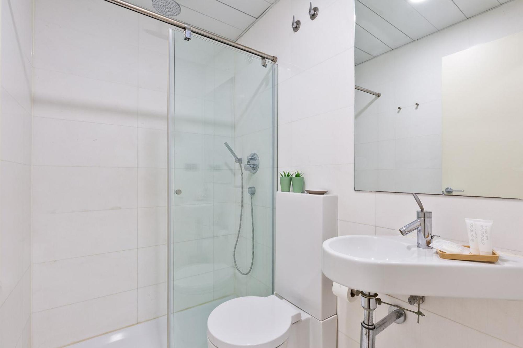Апартаменти Ola Living Plaza Catalunya Барселона Екстер'єр фото